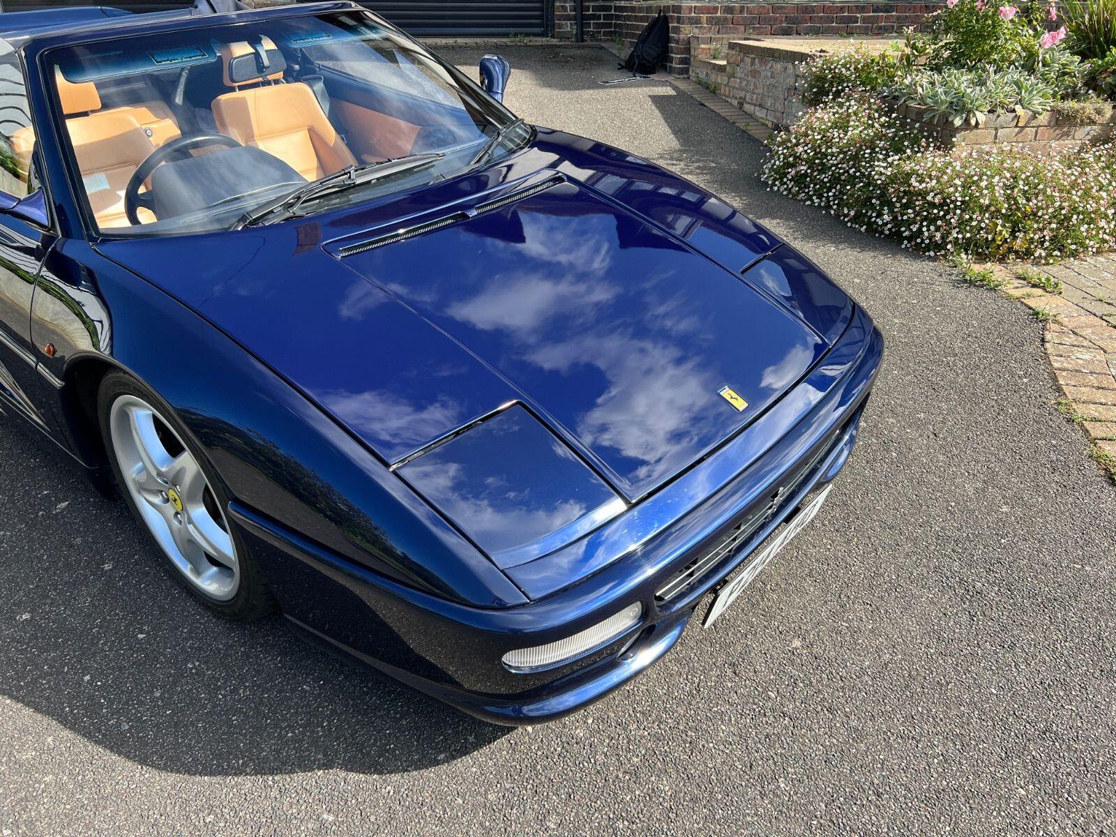 Ferrari F355 view 59