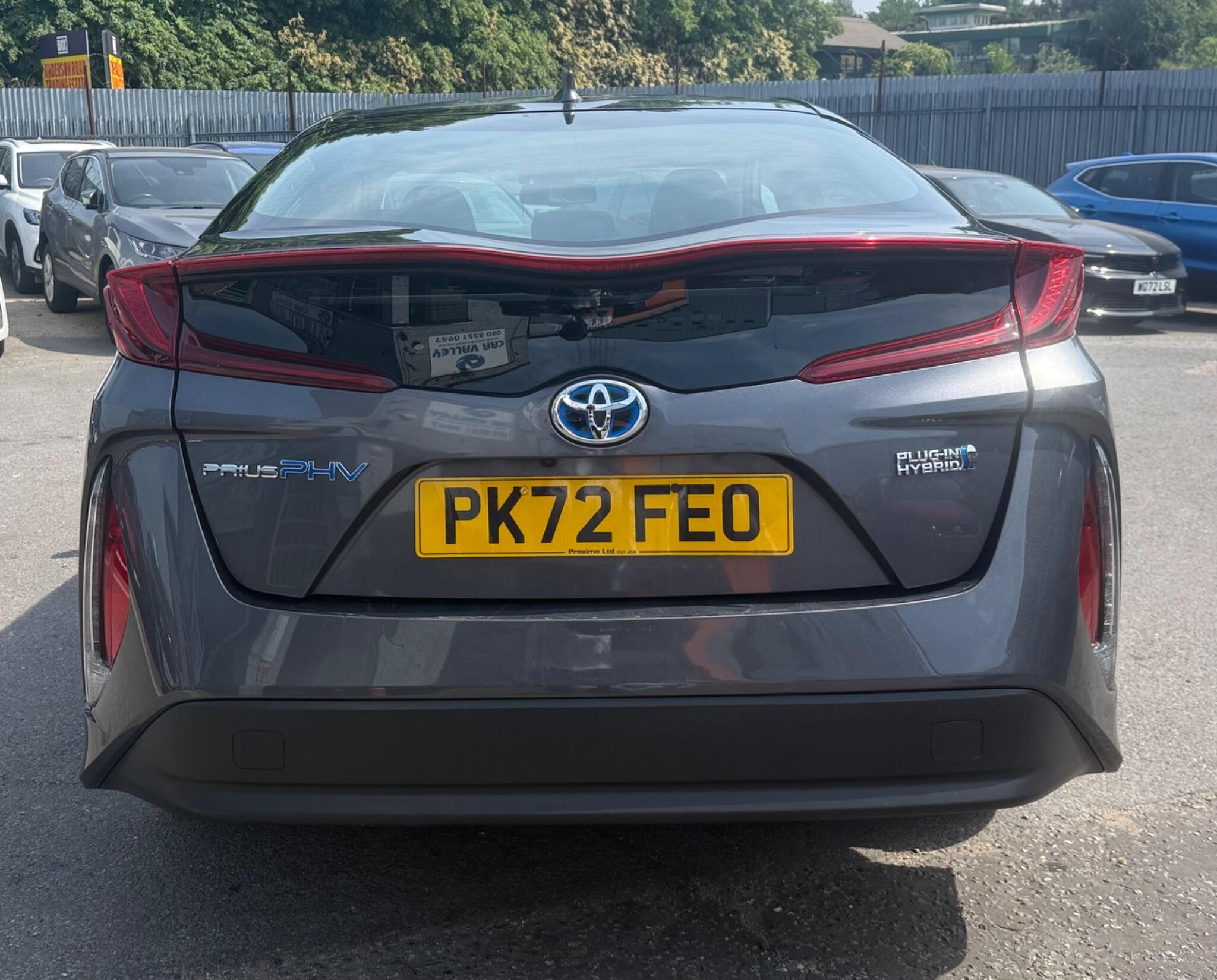 Toyota Prius view 6
