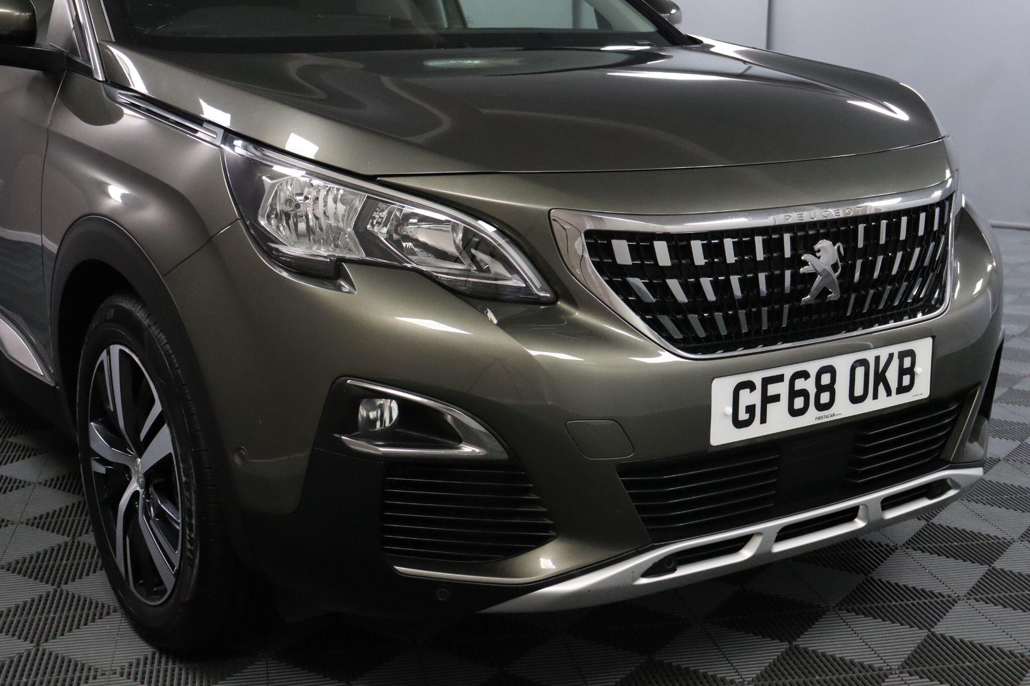 Peugeot 3008 view 11
