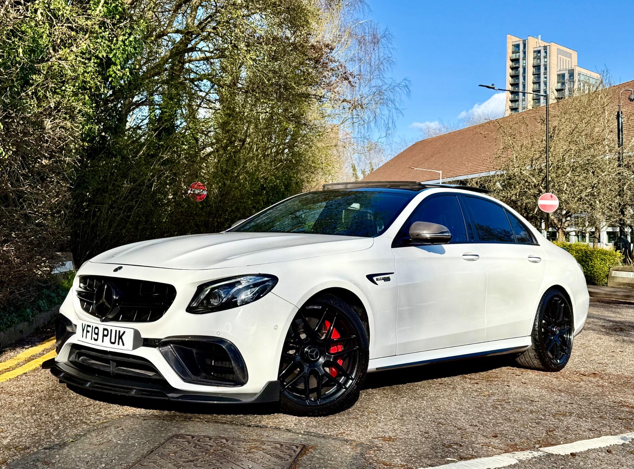 Mercedes-Benz E-Class view 22