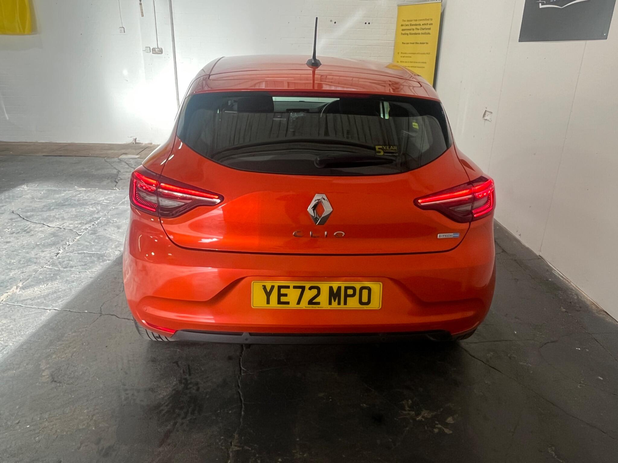 2022 Renault Clio 1.6 E-TECH Evolution Auto Euro 6 (s/s) 5dr • 33,021 miles image 10