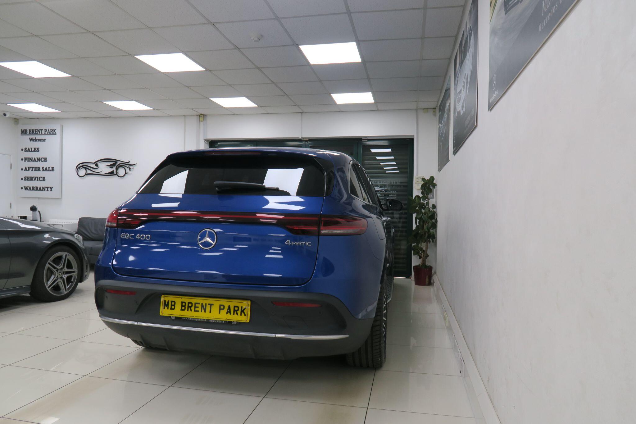 Mercedes-Benz EQC view 7