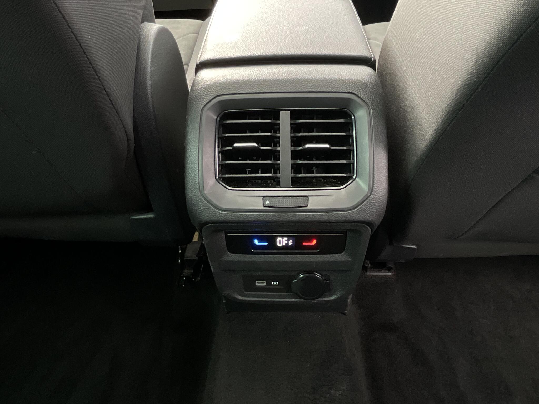Volkswagen Tiguan view 39