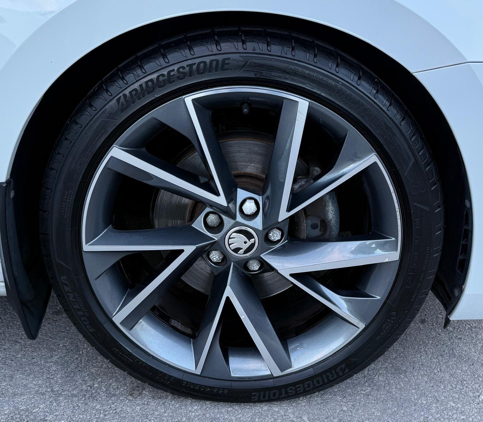 Skoda Superb view 59