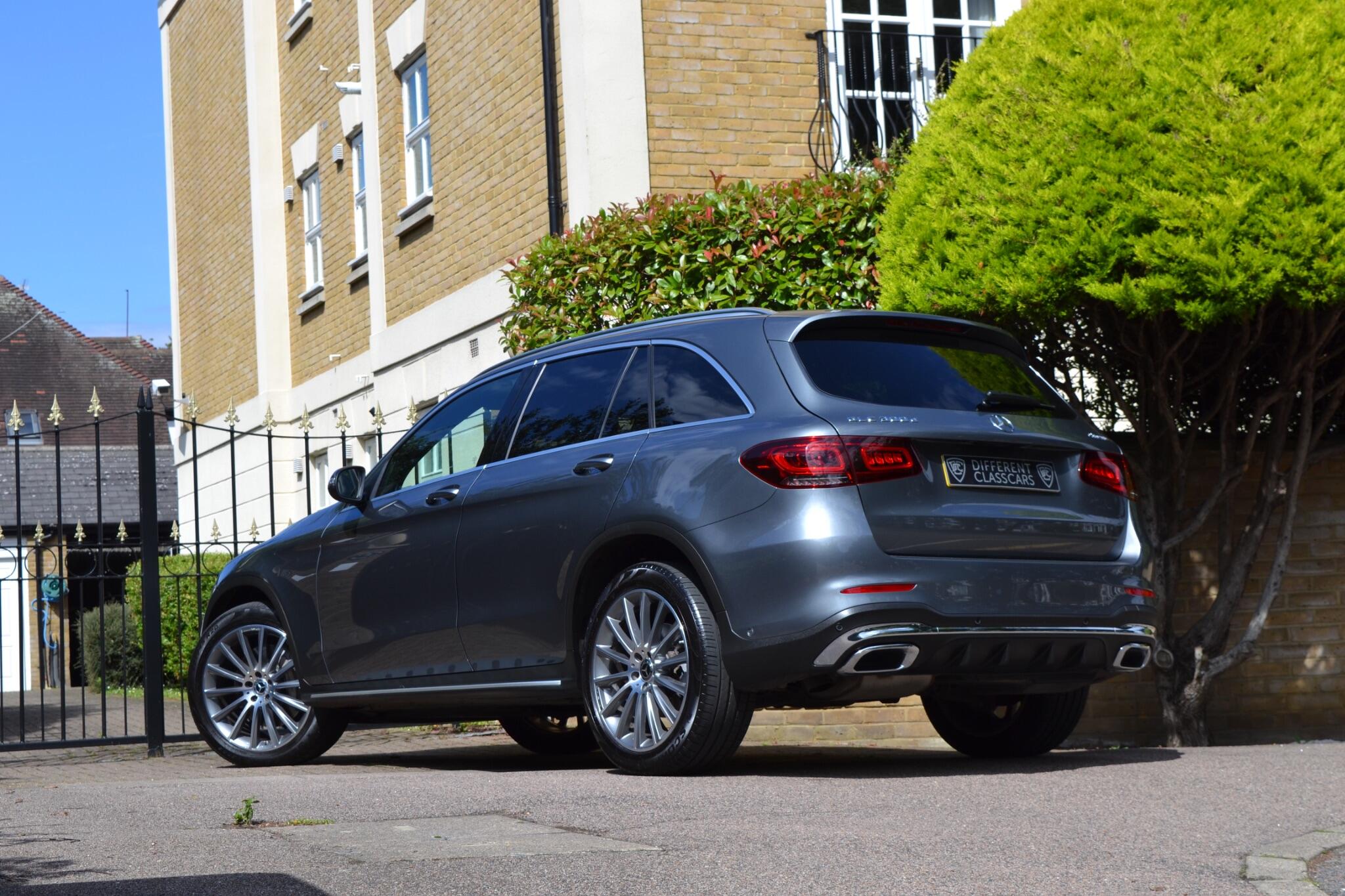 Mercedes-Benz GLC view 2