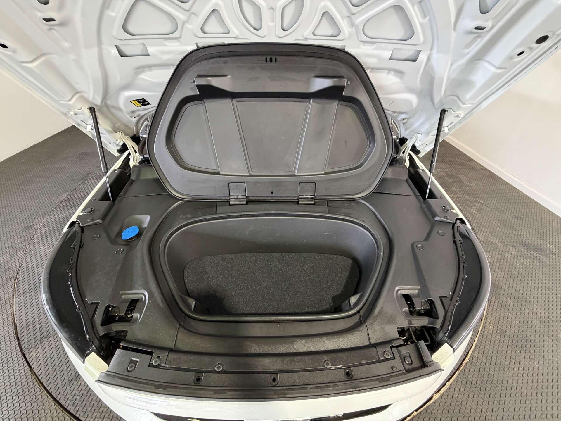 Volvo XC40 view 15