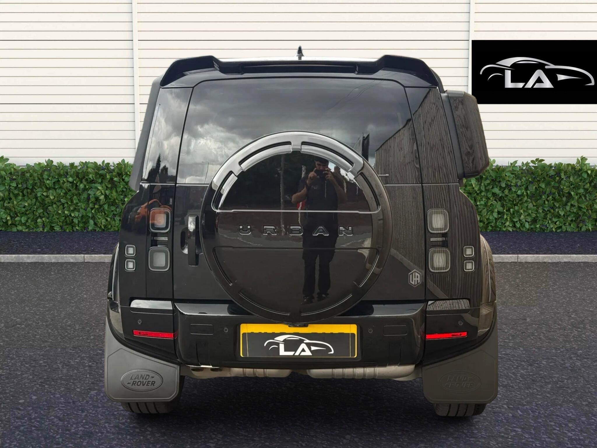 Land Rover Defender view 7