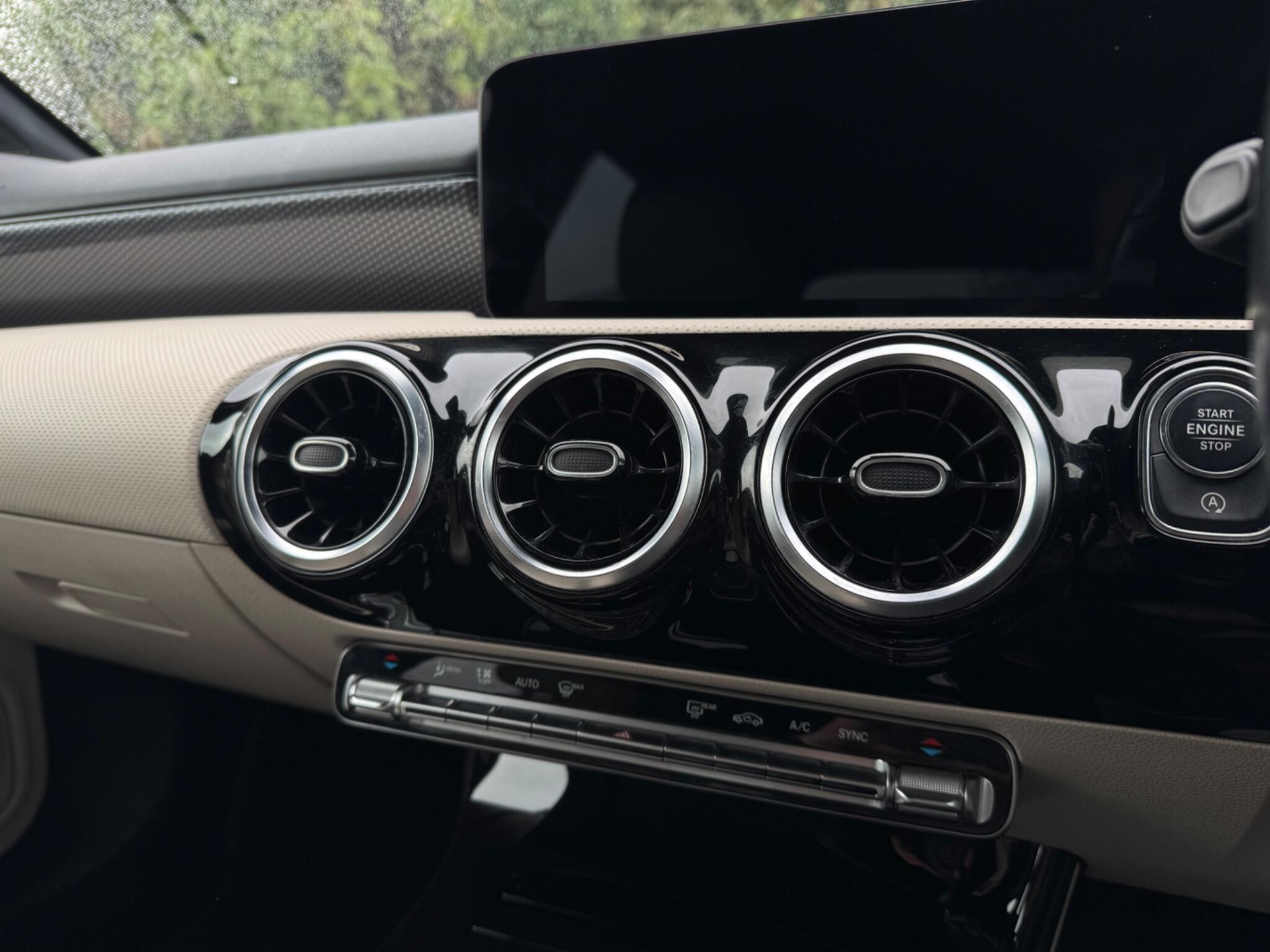 Mercedes-Benz A-Class view 42