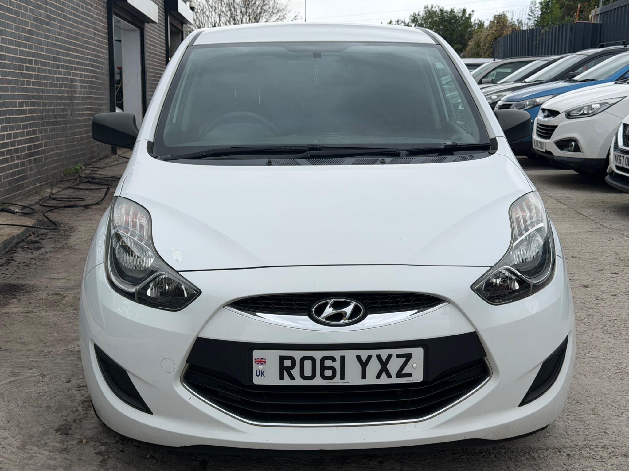 Hyundai Ix20 view 3