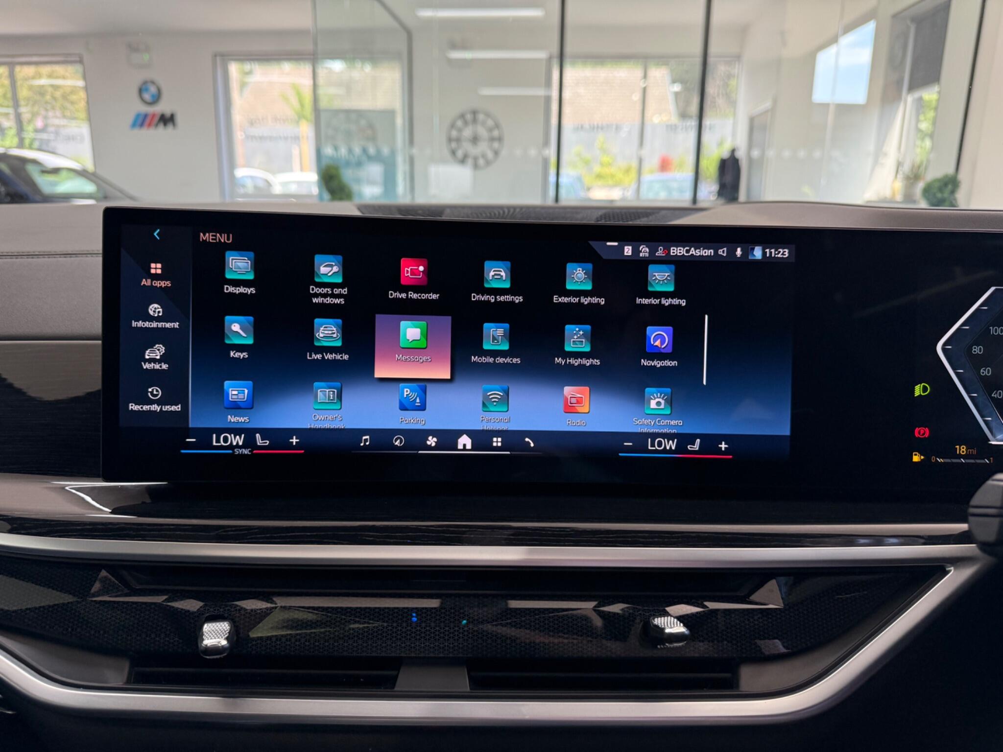 BMW X7 view 81