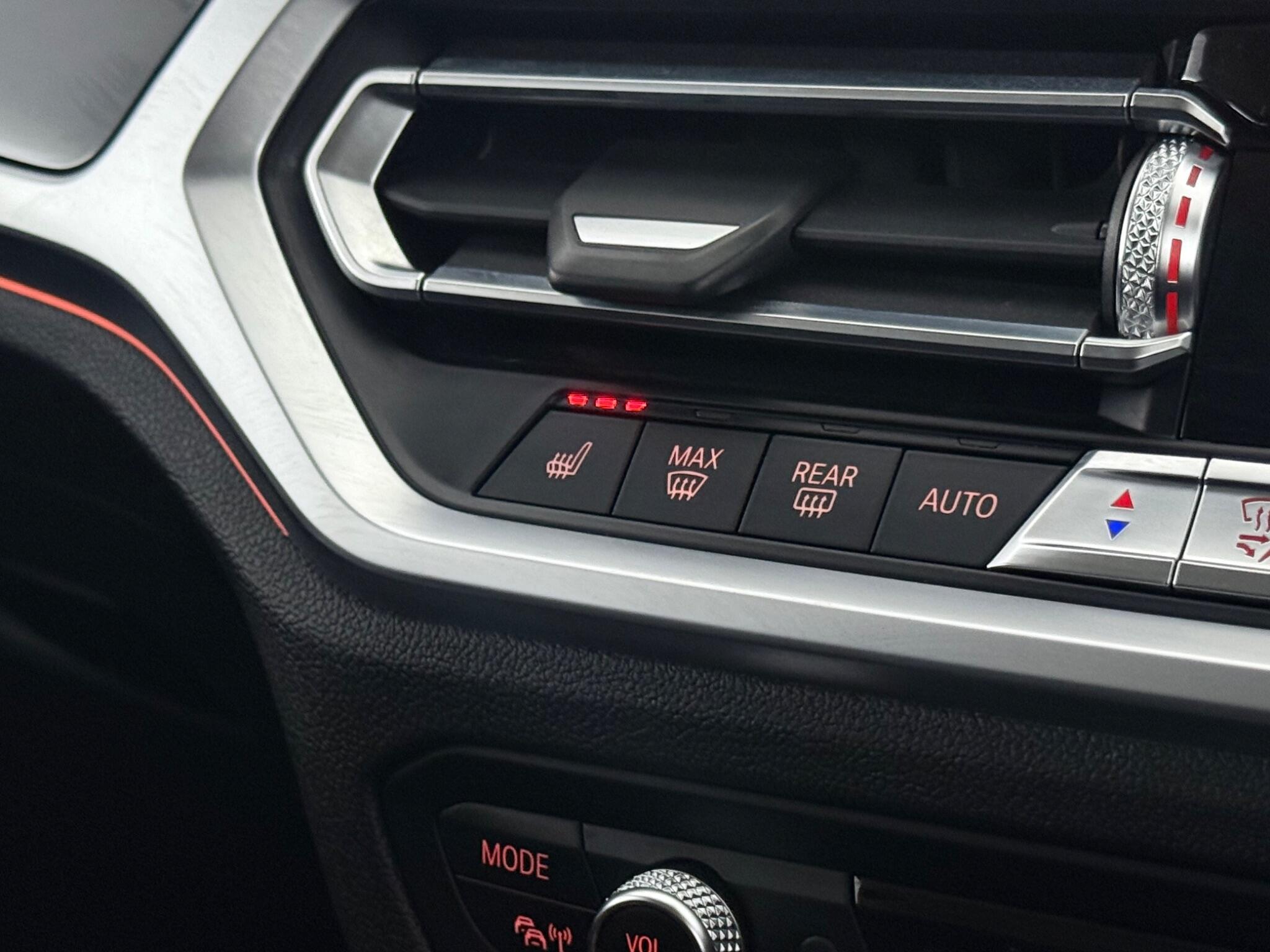 BMW 3 Series view 28