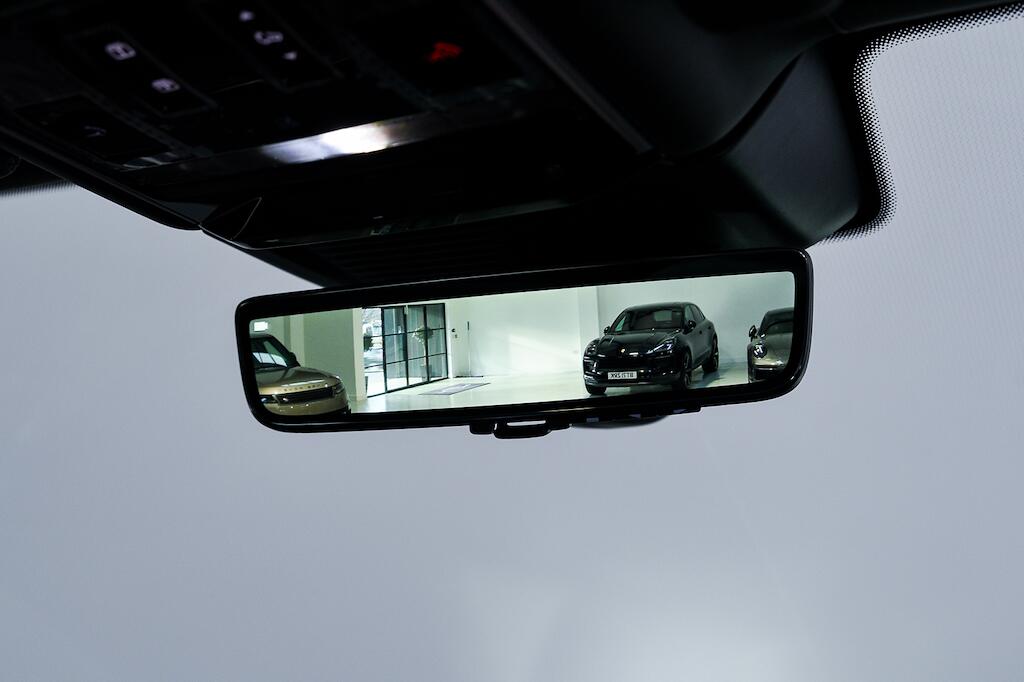 Land Rover Range Rover view 43