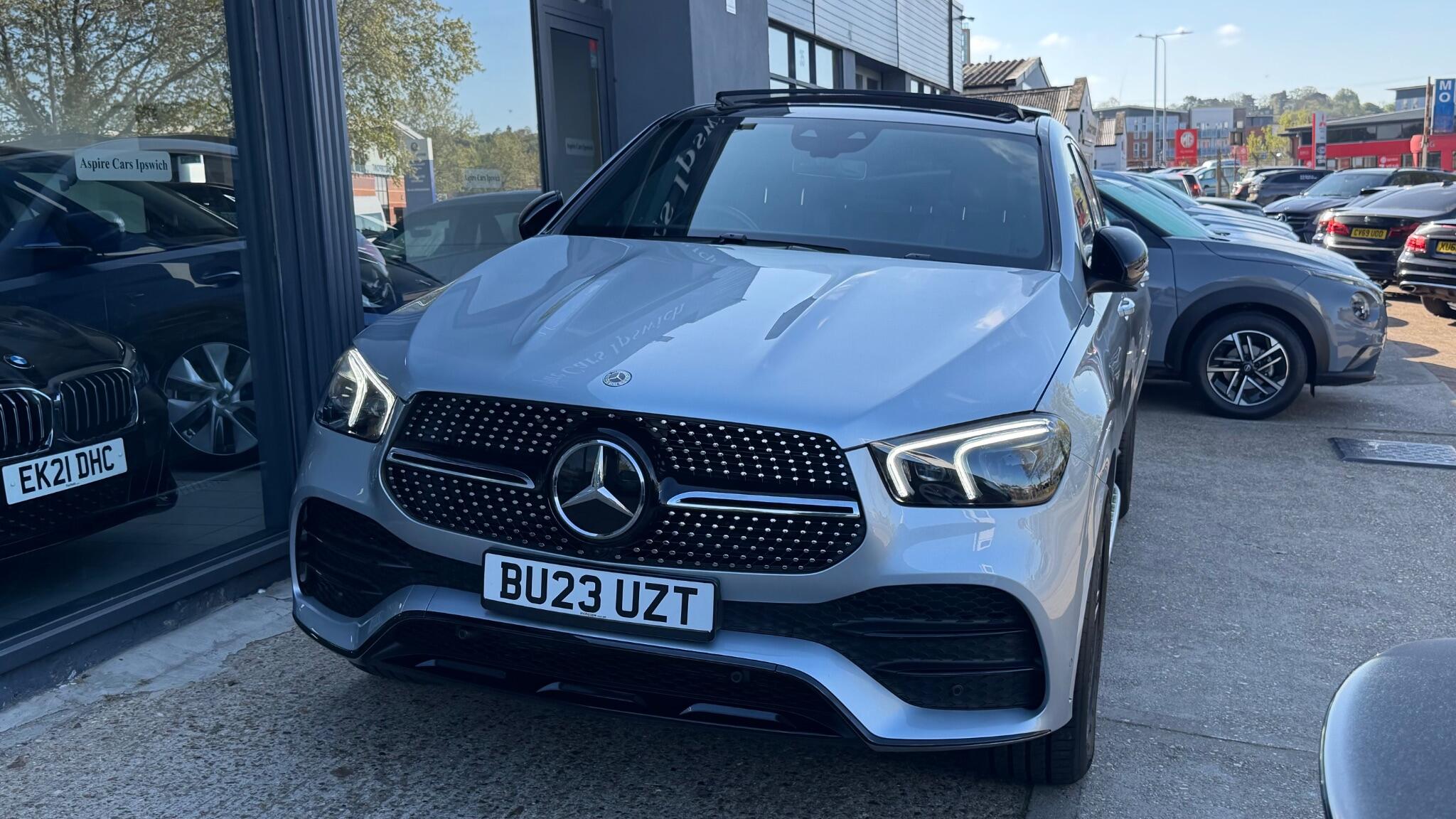 Mercedes-Benz Gle view 2