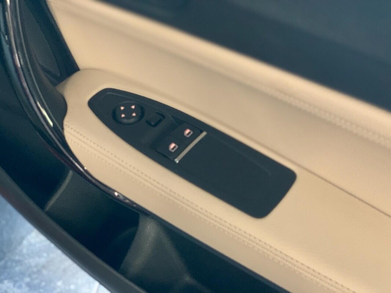BMW 1 Series view 35