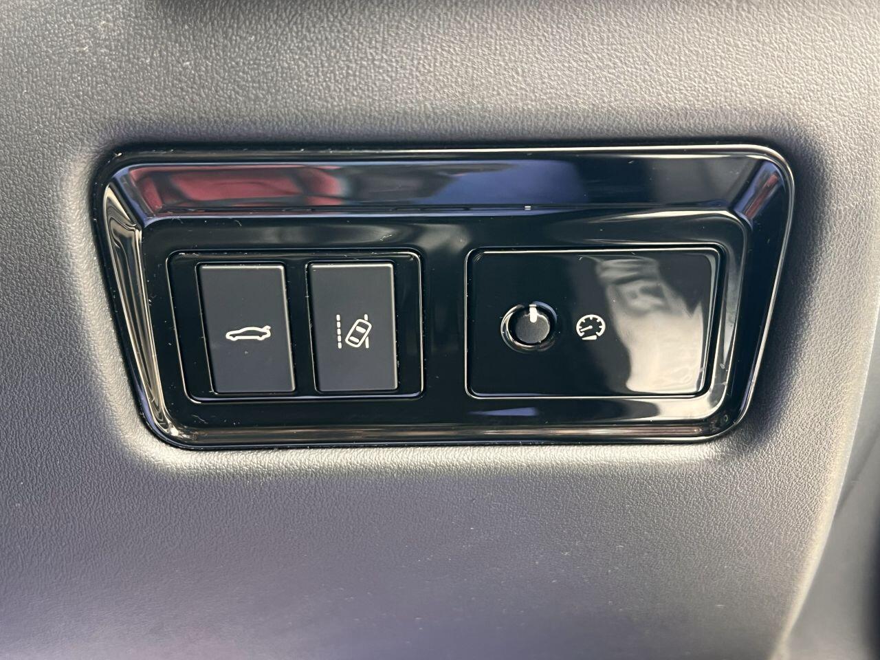 Jaguar XF view 53