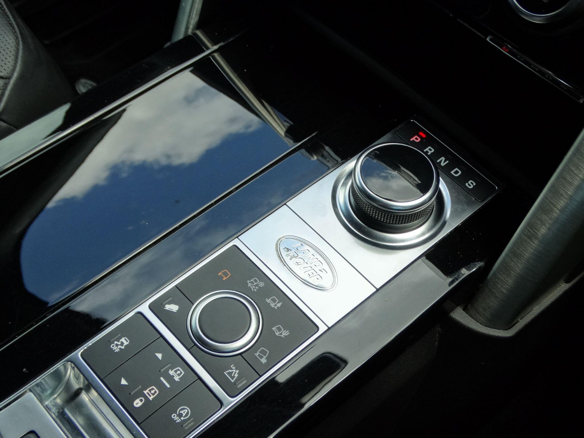 Land Rover Discovery 3 view 35