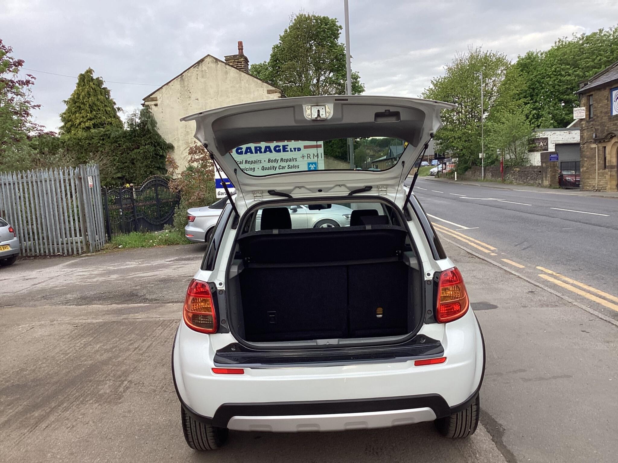 Suzuki SX4 view 8