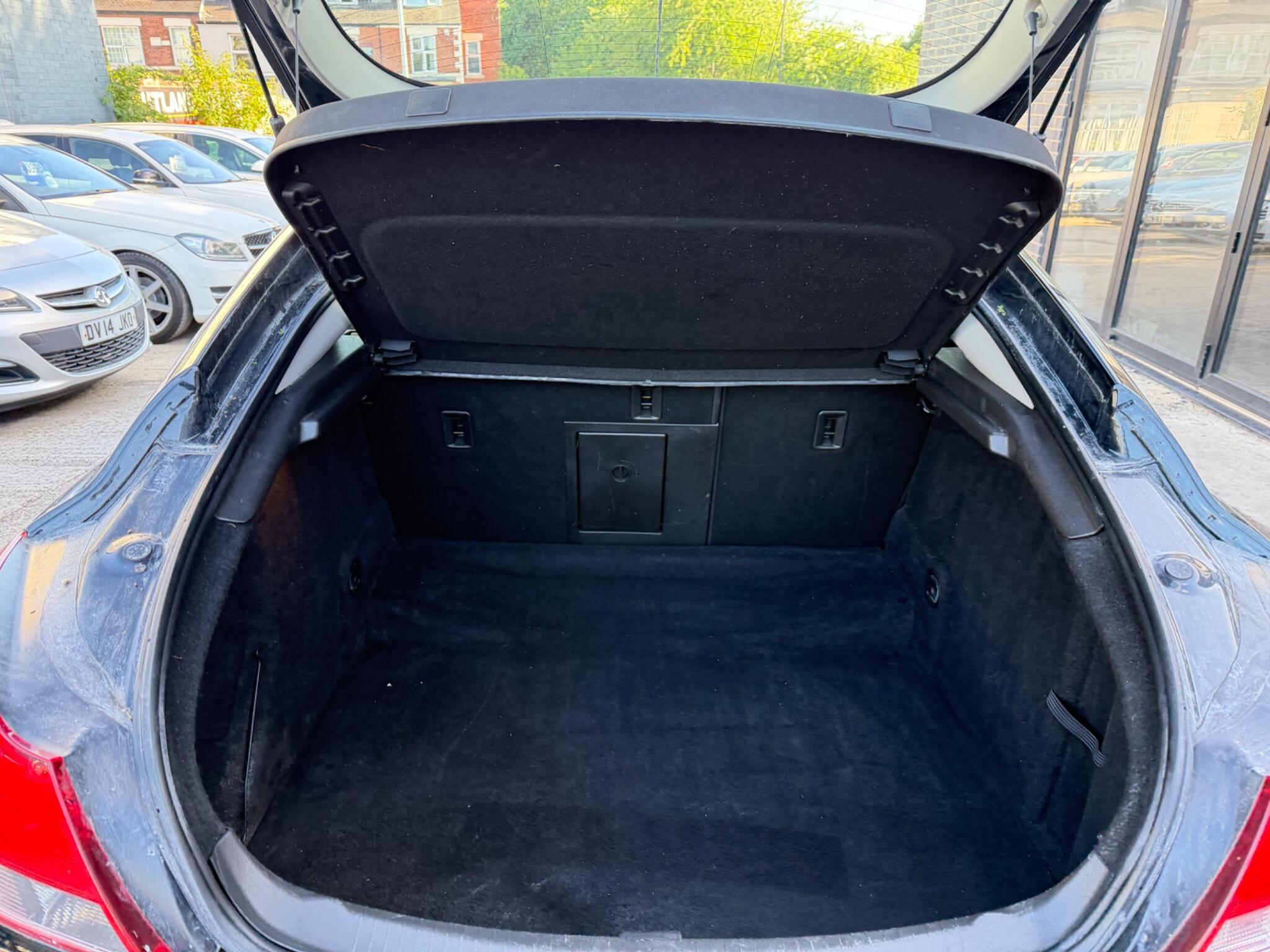 Vauxhall Insignia view 40
