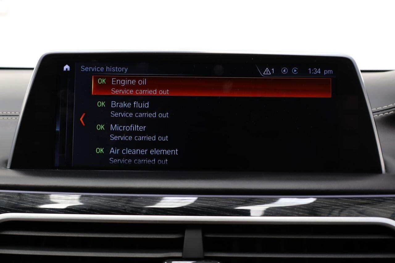 BMW 7 Series view 59