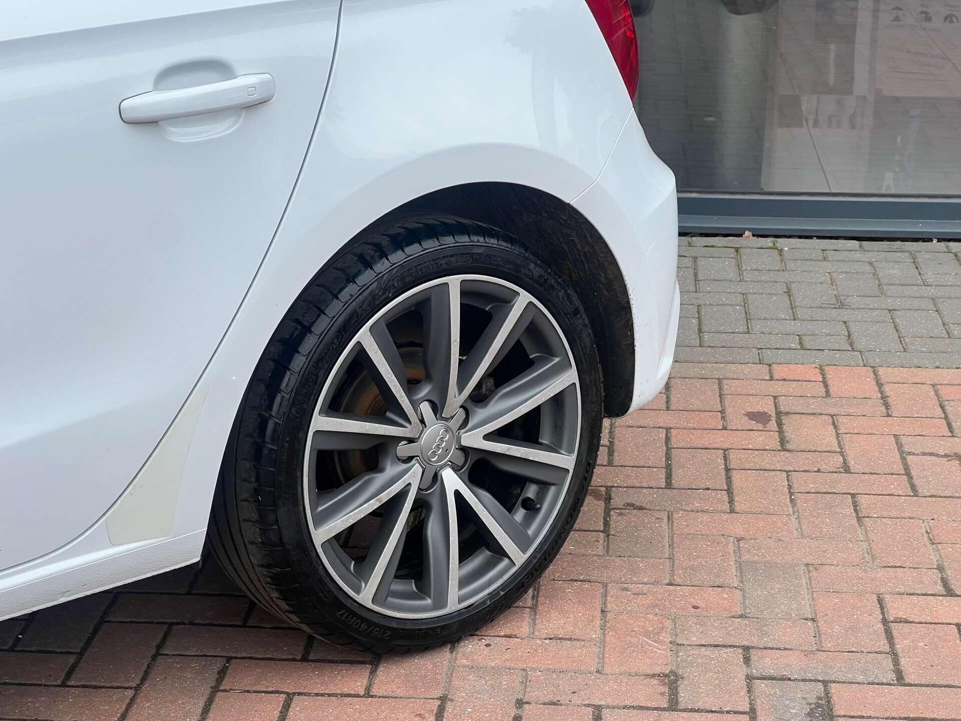 Audi A1 view 57