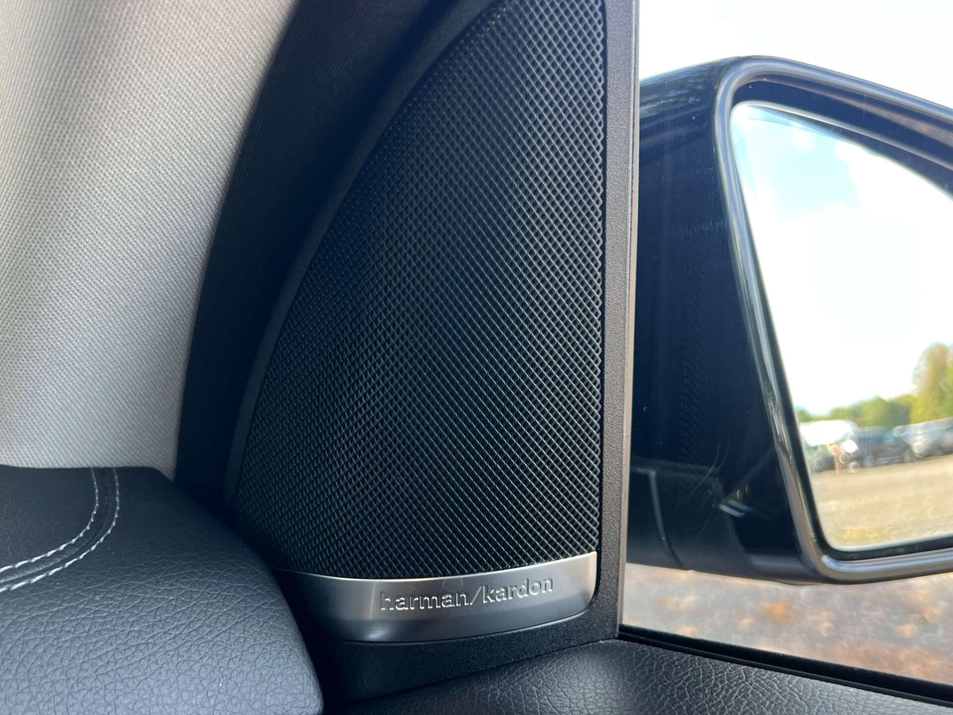 Mercedes-Benz GLE view 23