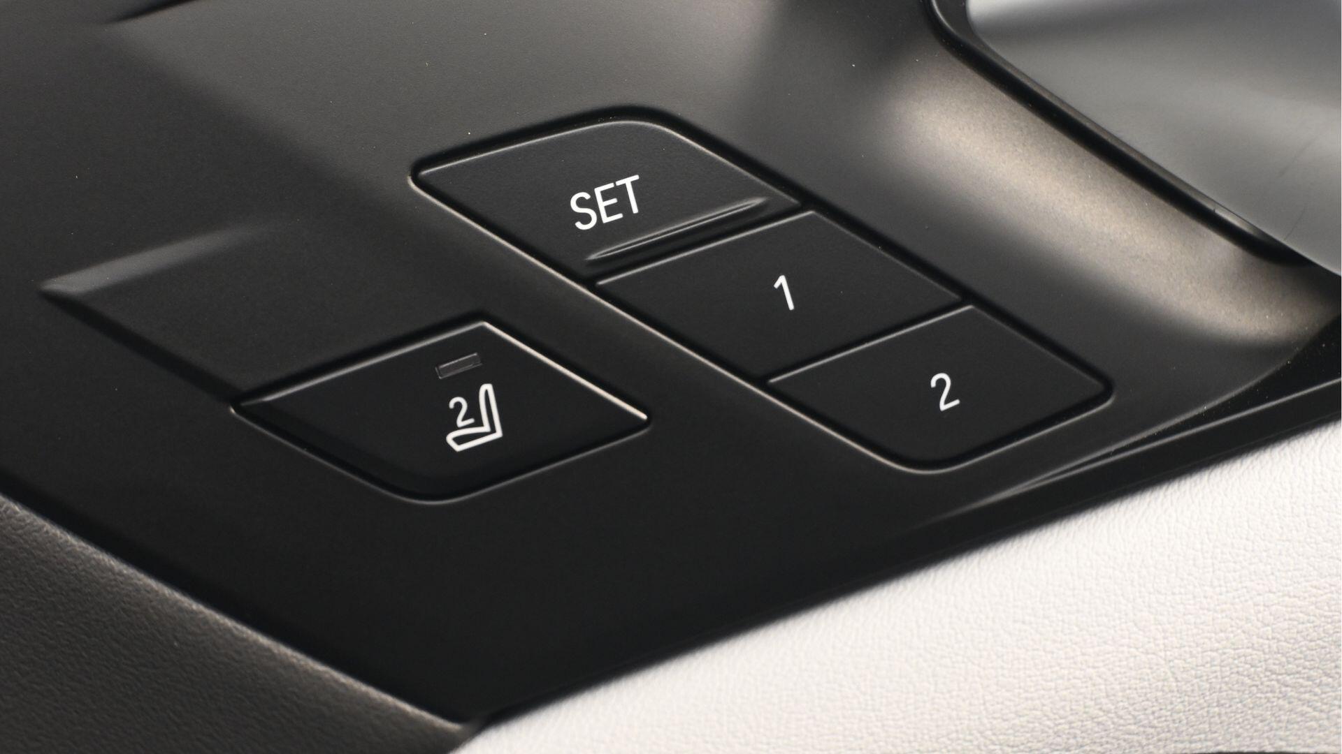 BMW X5 view 28