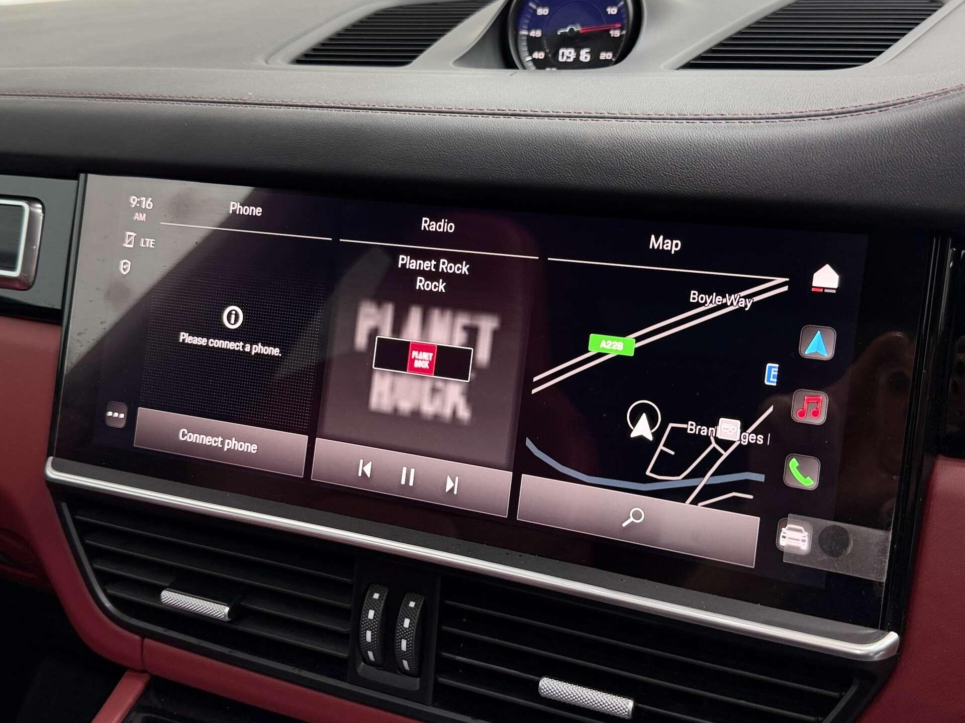 Porsche Cayenne view 49