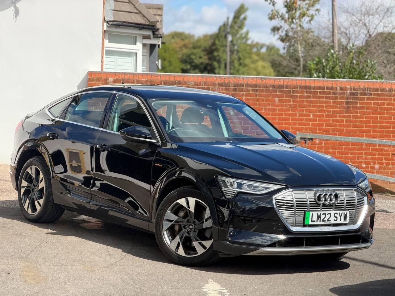Audi E-Tron view 63