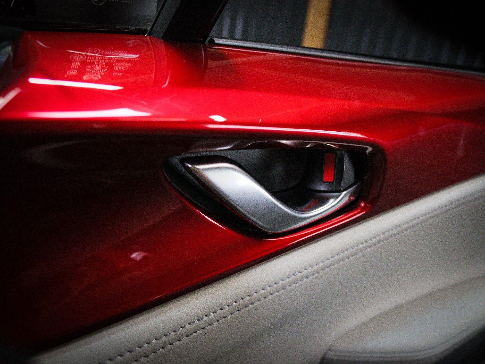 Mazda MX-5 view 45