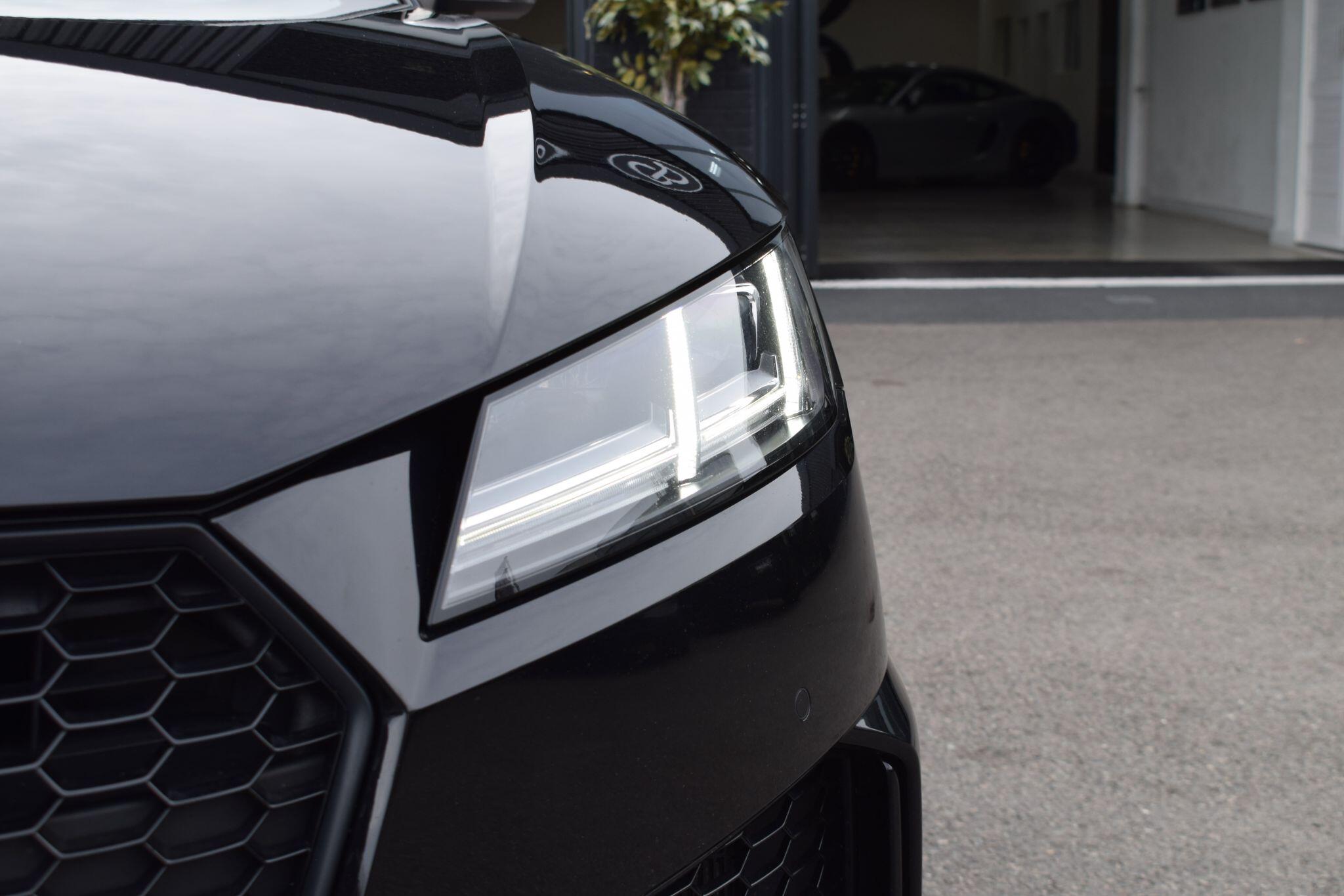 Audi TT RS view 38