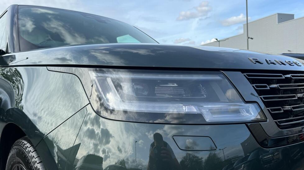 Land Rover Range Rover view 17