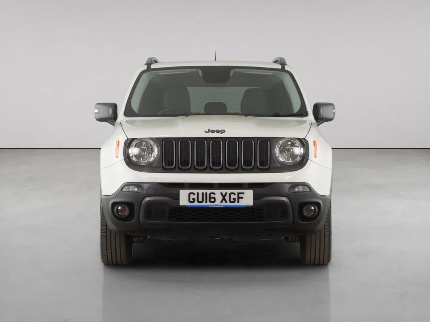 Jeep Renegade view 5