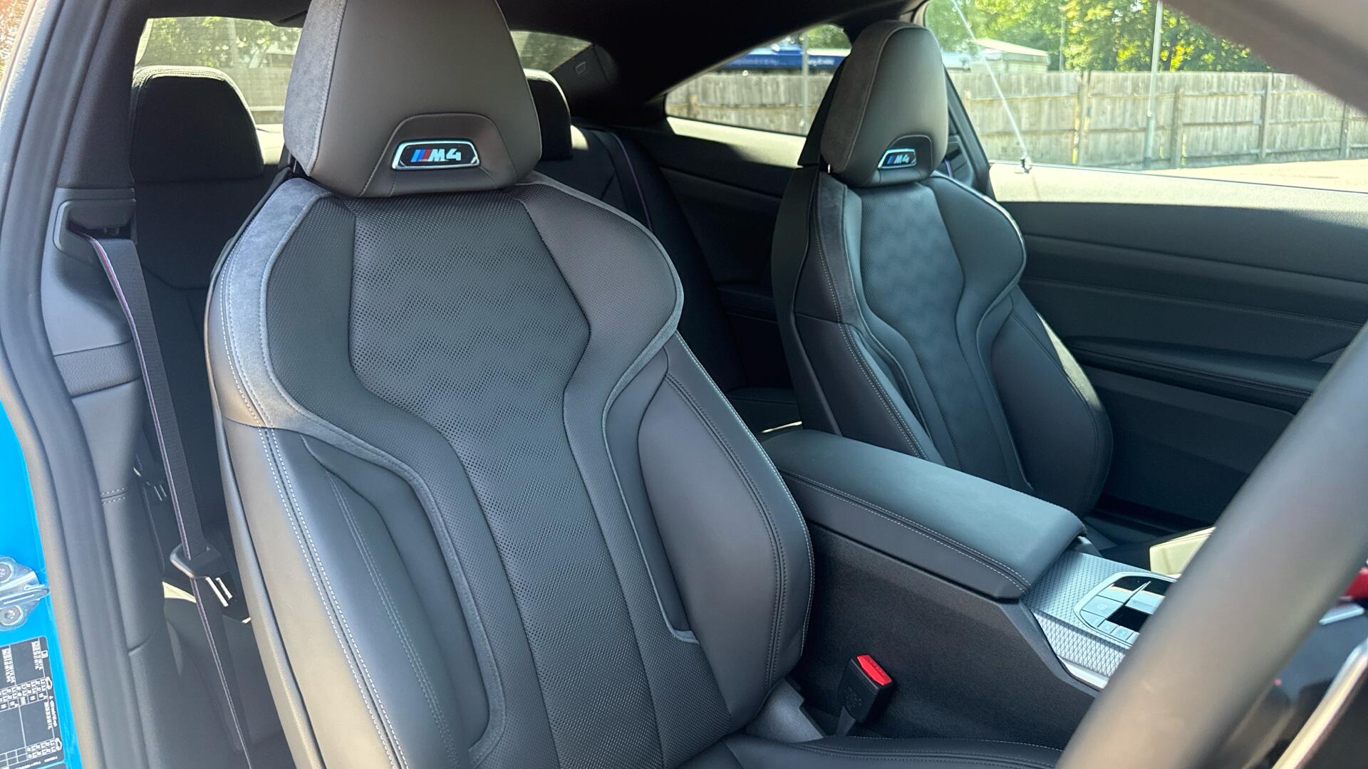 BMW M4 view 12