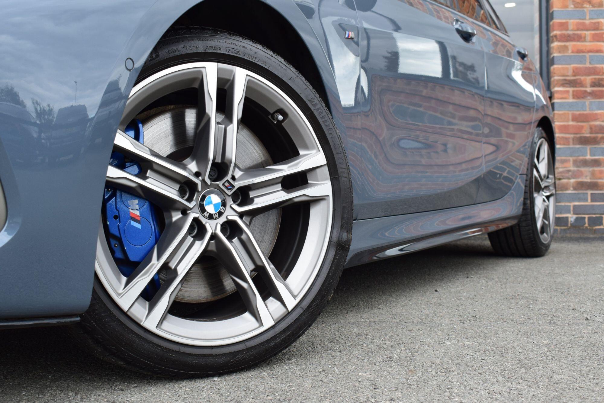 BMW 1 Series view 39