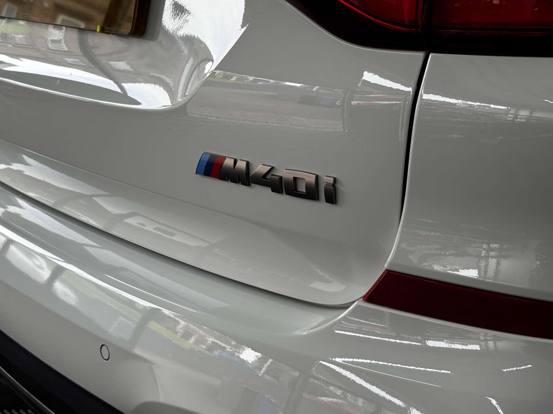 BMW X3 view 24