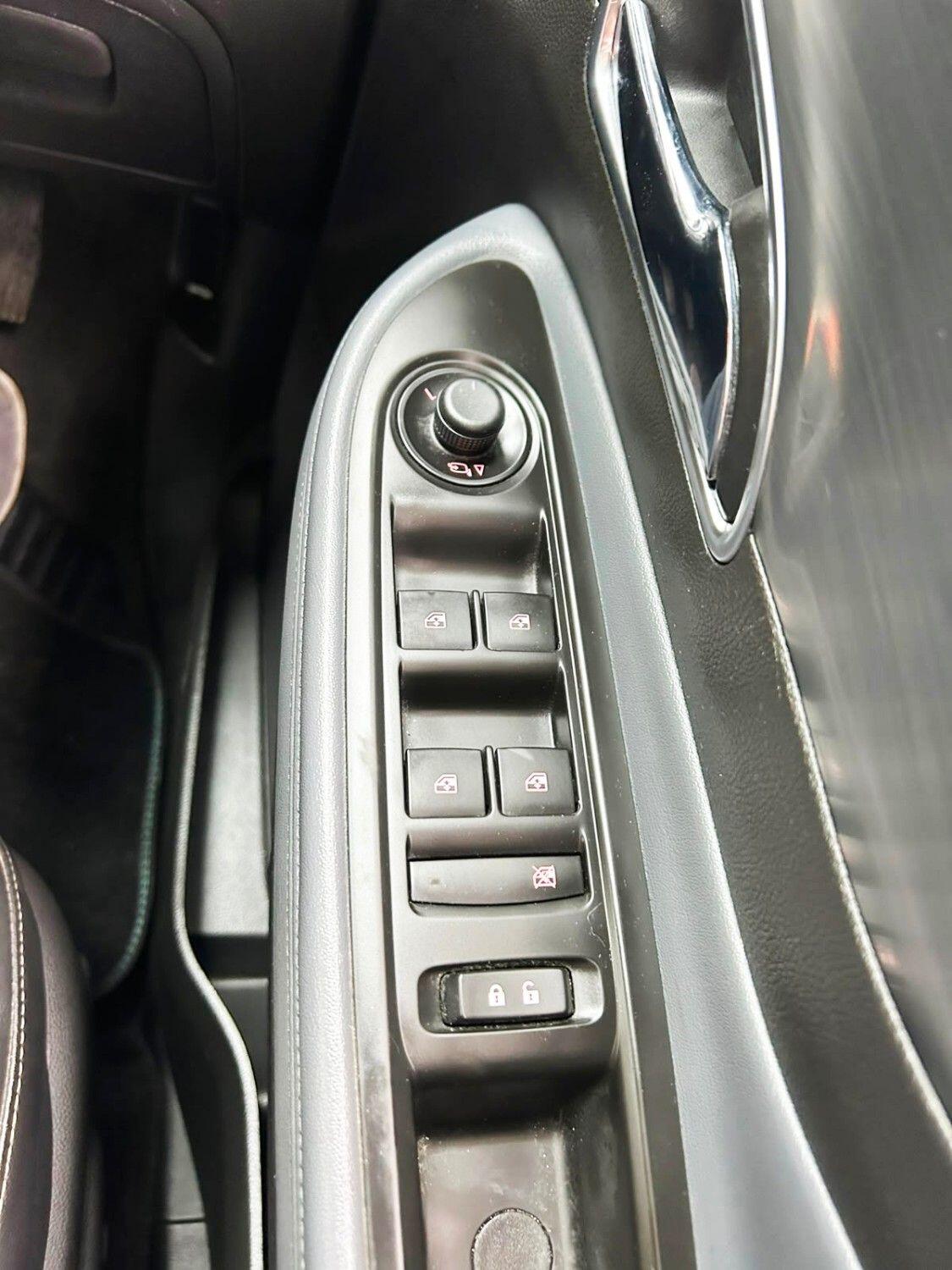Vauxhall Mokka view 21