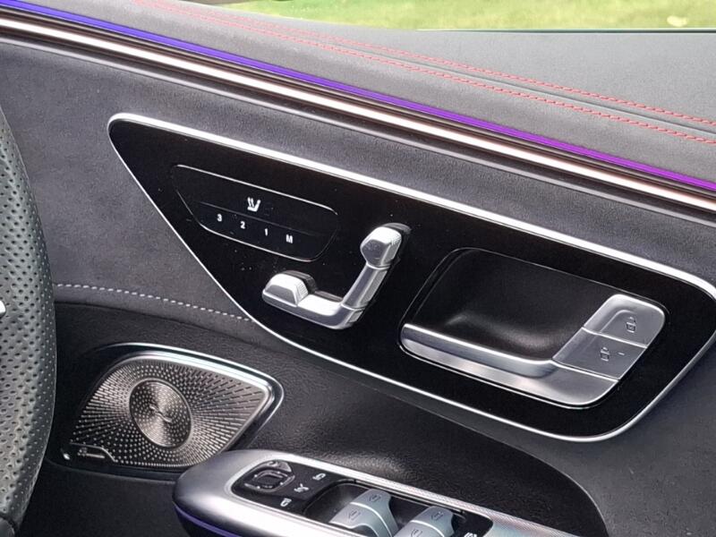 Mercedes-Benz EQE view 14