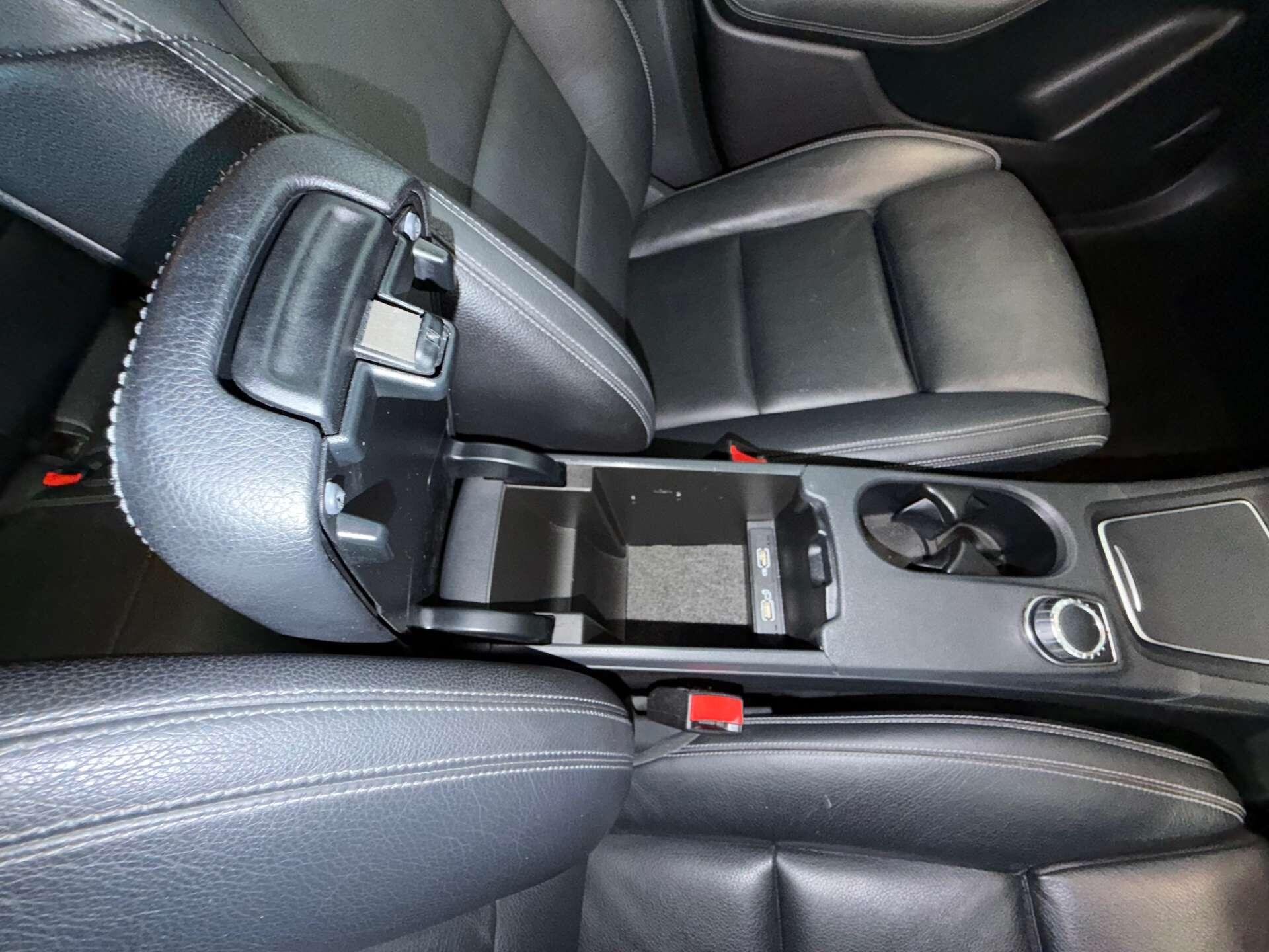 Mercedes-Benz B-Class view 22
