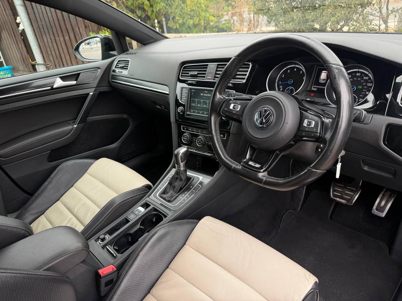 Volkswagen Golf view 10
