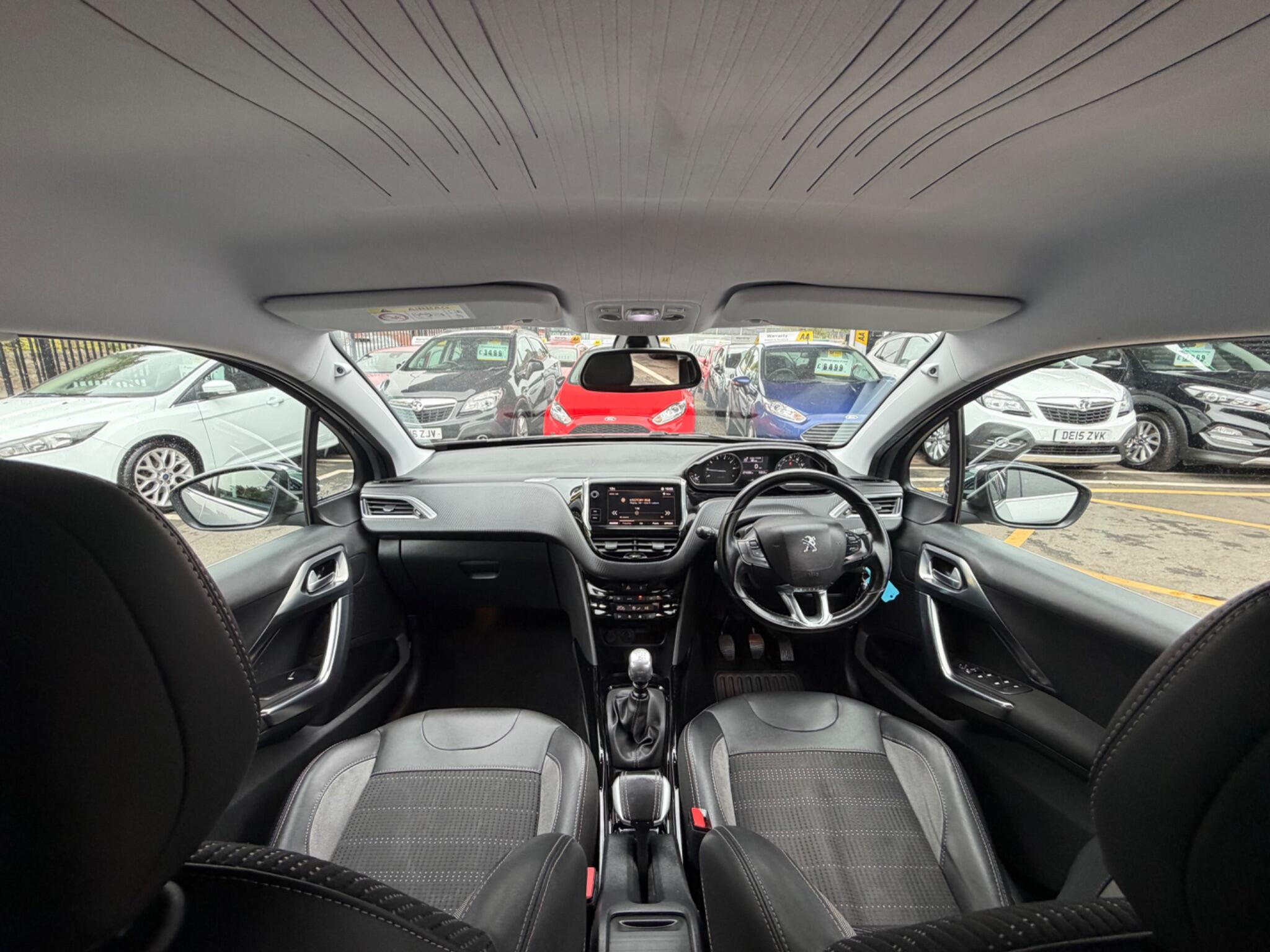 Peugeot 2008 view 15