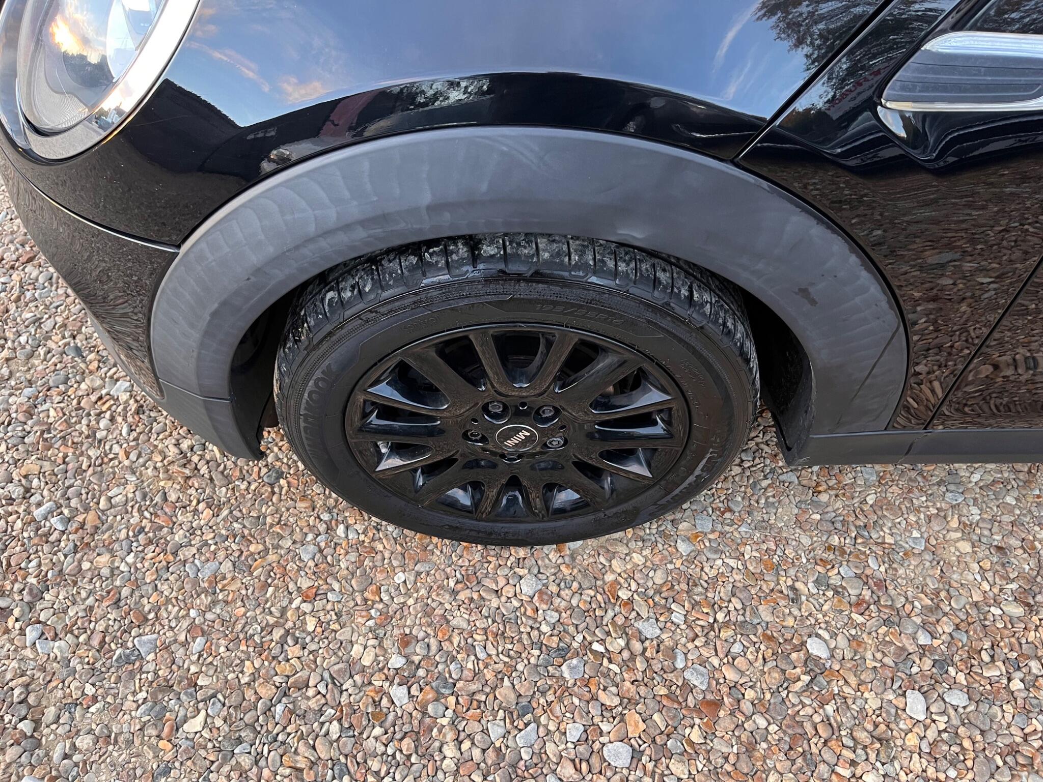 MINI Hatch view 29
