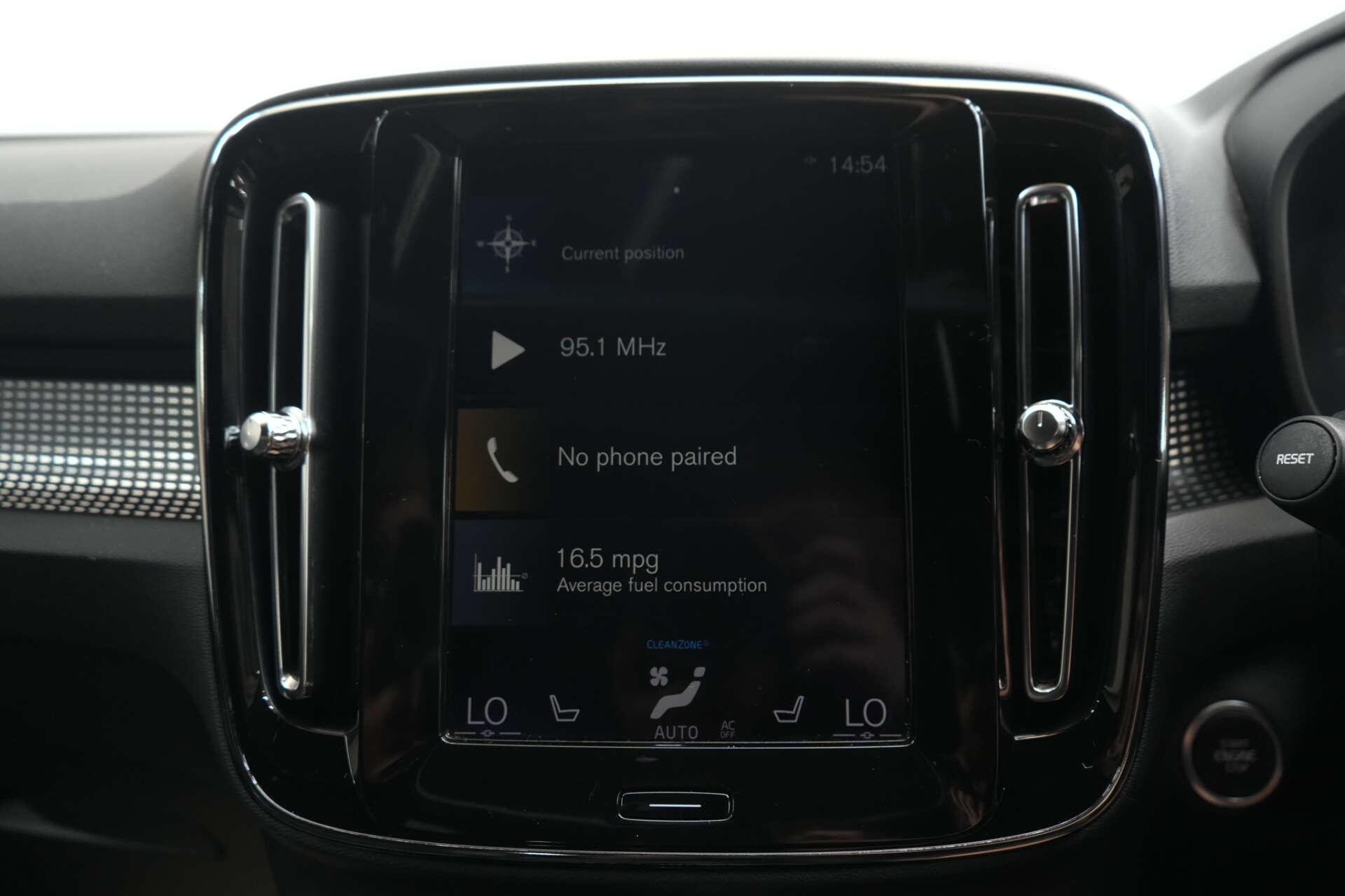 Volvo XC40 view 29