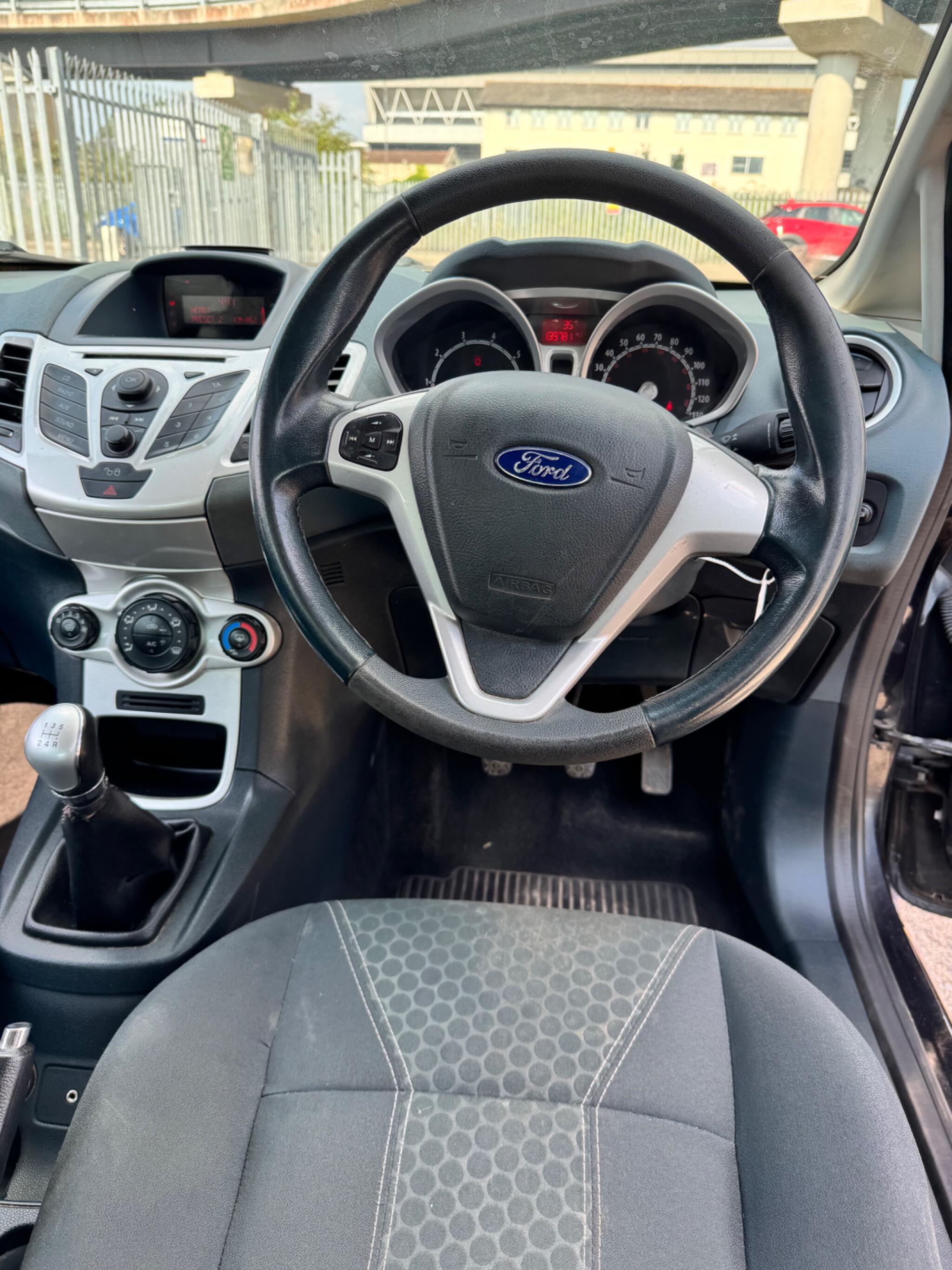 Ford Fiesta view 45