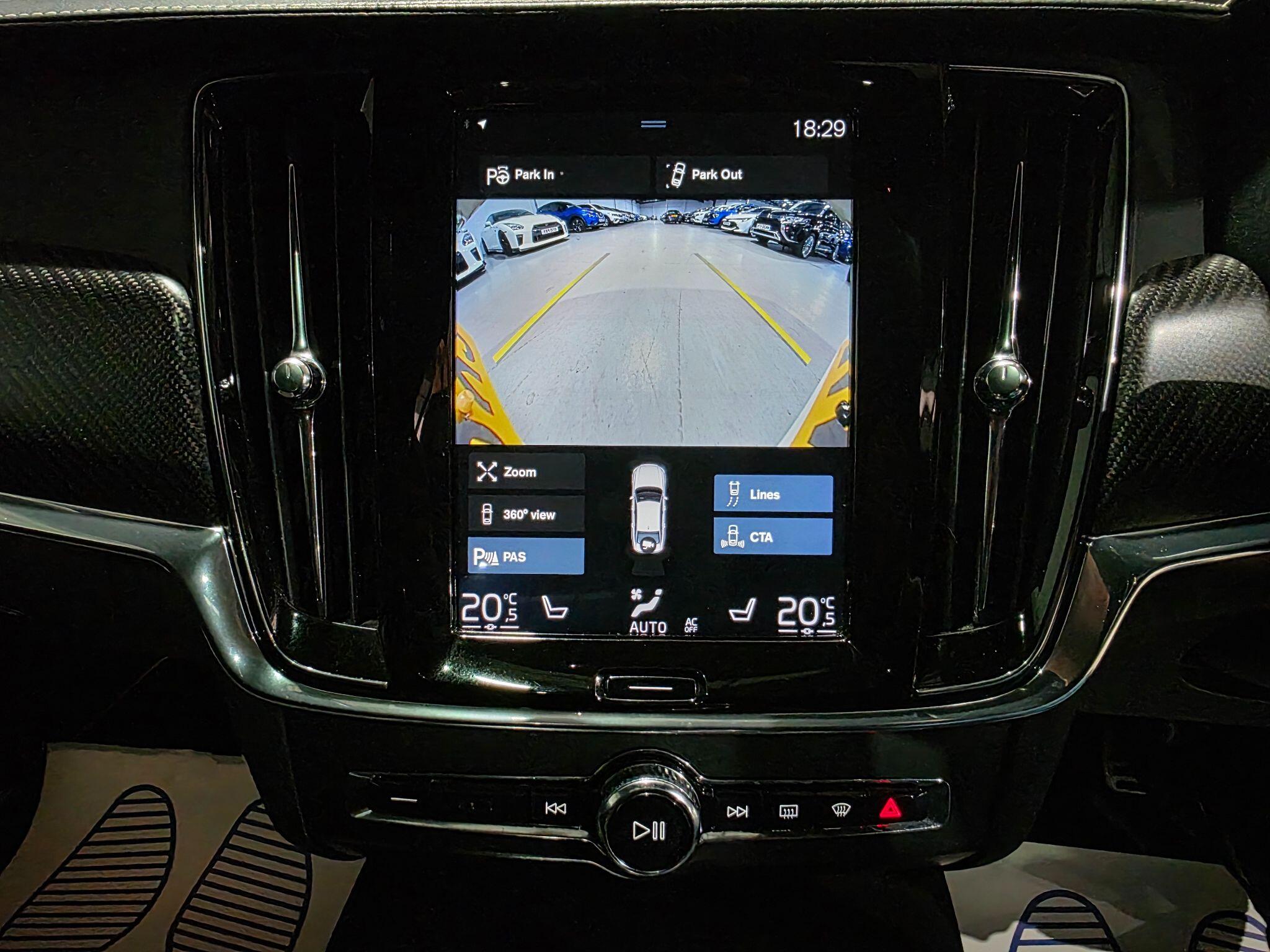 Volvo S90 view 13