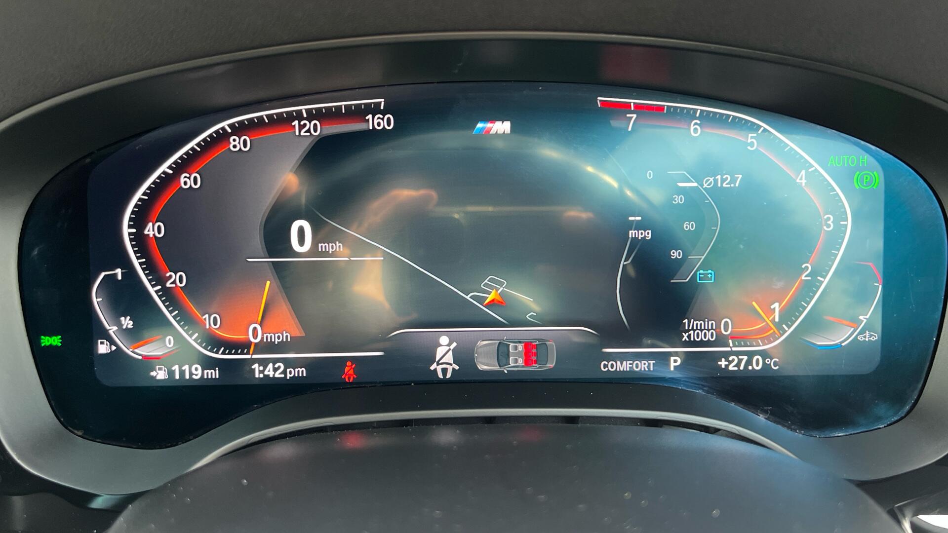 BMW 5 Series view 10