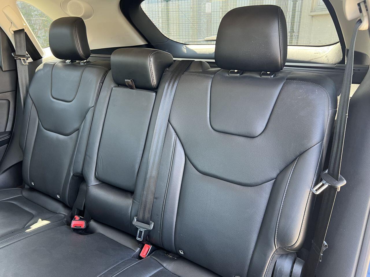 Ford Edge view 34