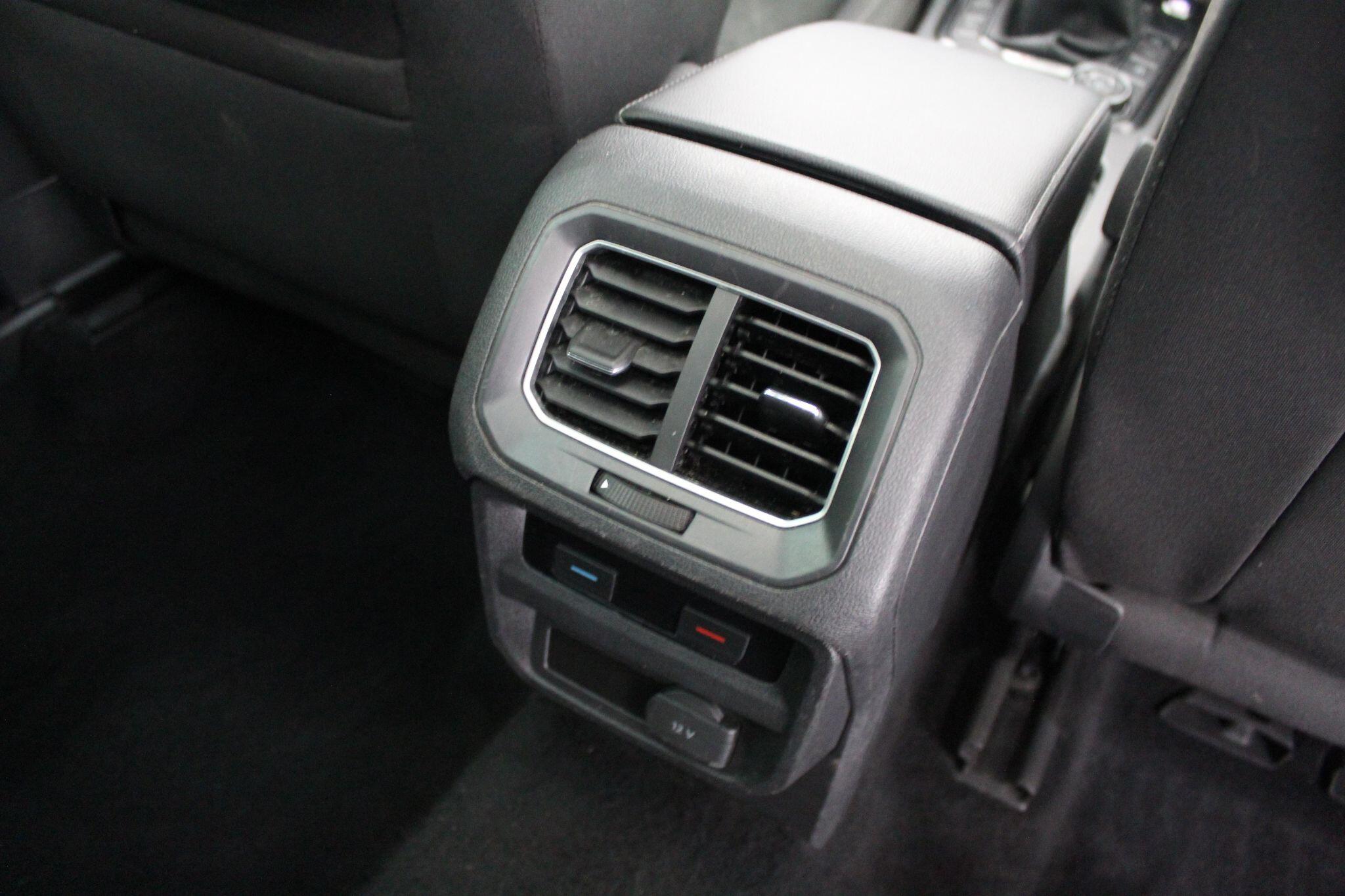 Volkswagen Tiguan view 58