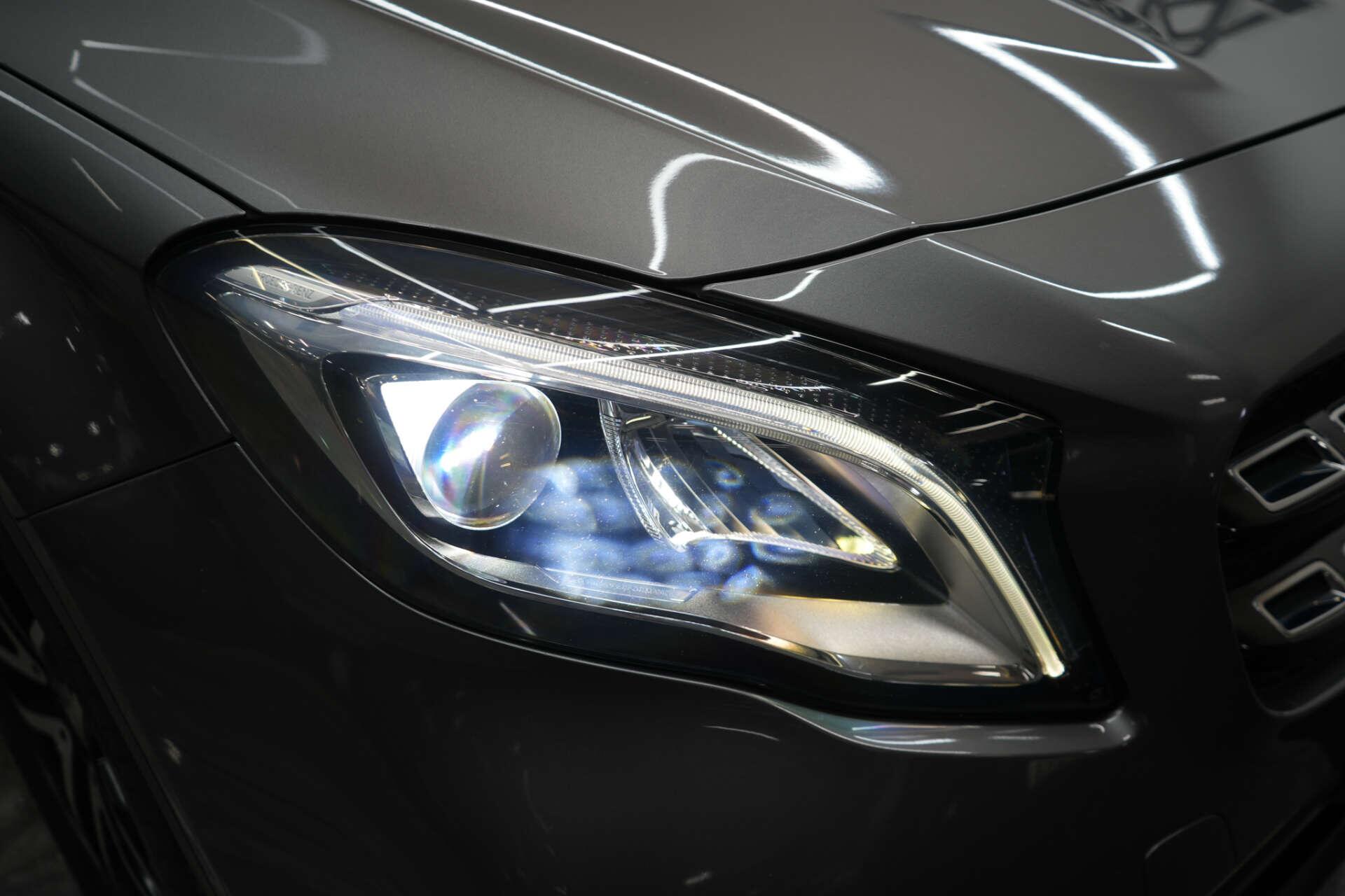 Mercedes-Benz Gla view 41