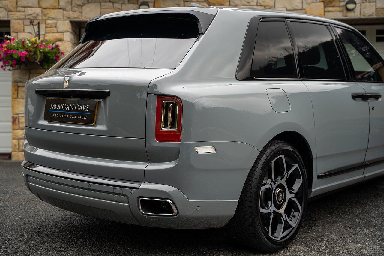 Rolls-Royce Cullinan view 20