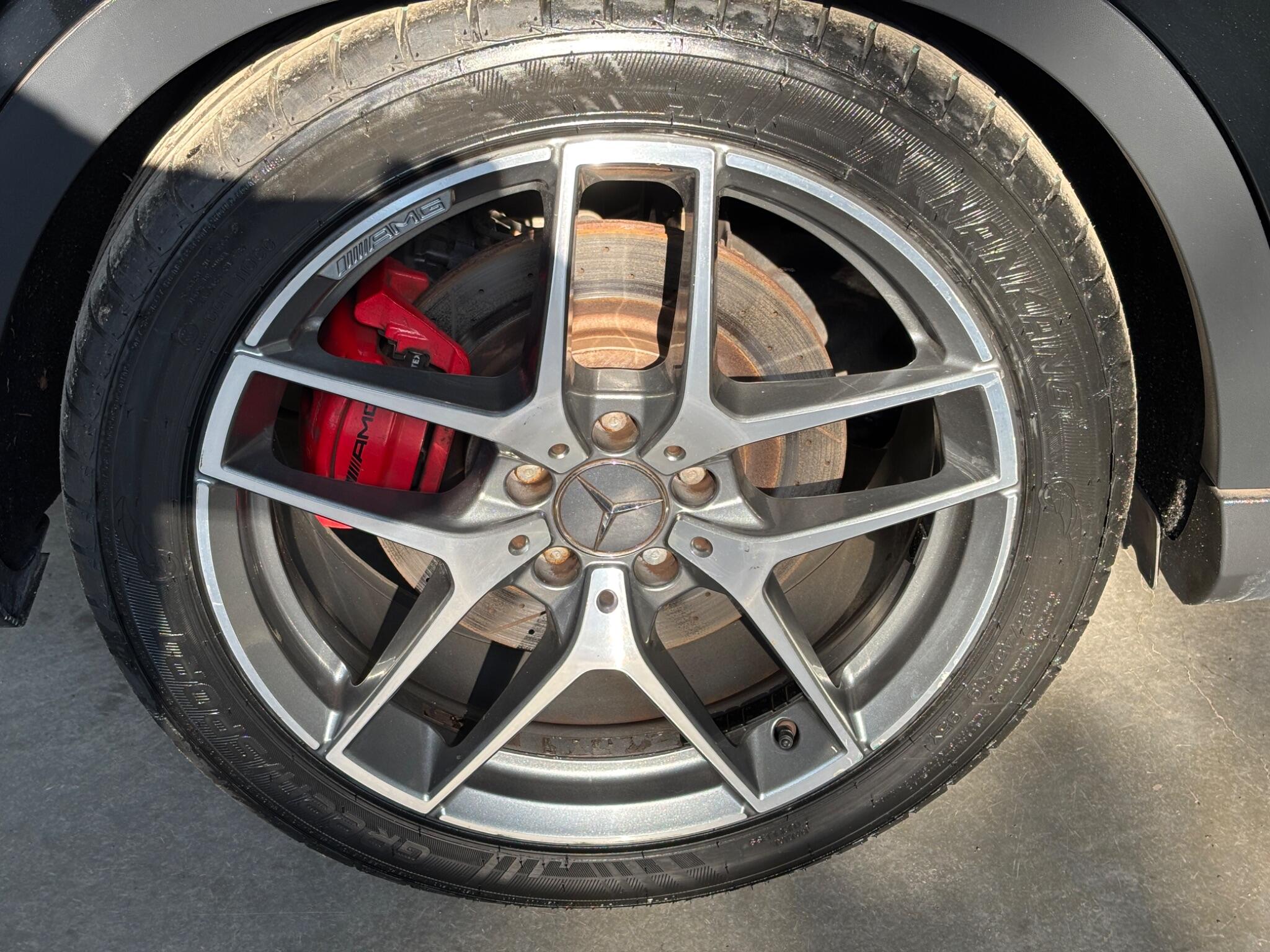 Mercedes-Benz Gla view 76